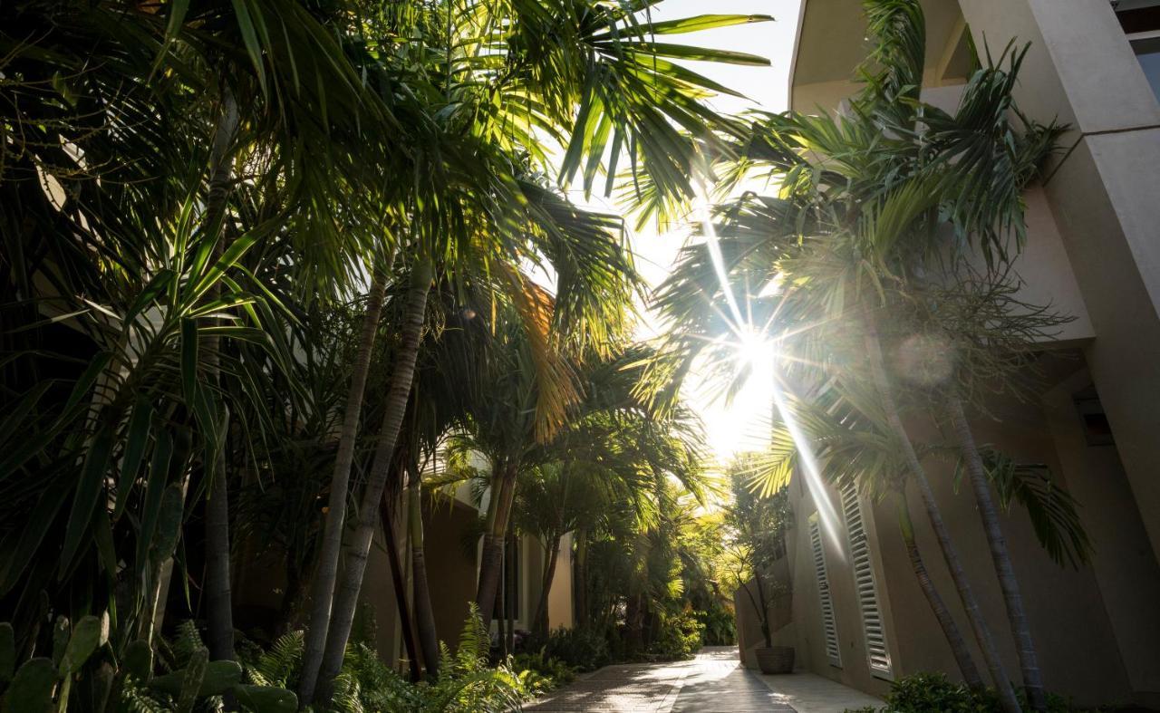 Costa Esmeralda Village Palm Beach Exterior photo